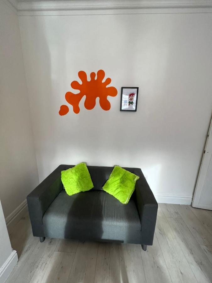 Nickelodeon House Great For Kids Villa แบล็คพูล ภายนอก รูปภาพ